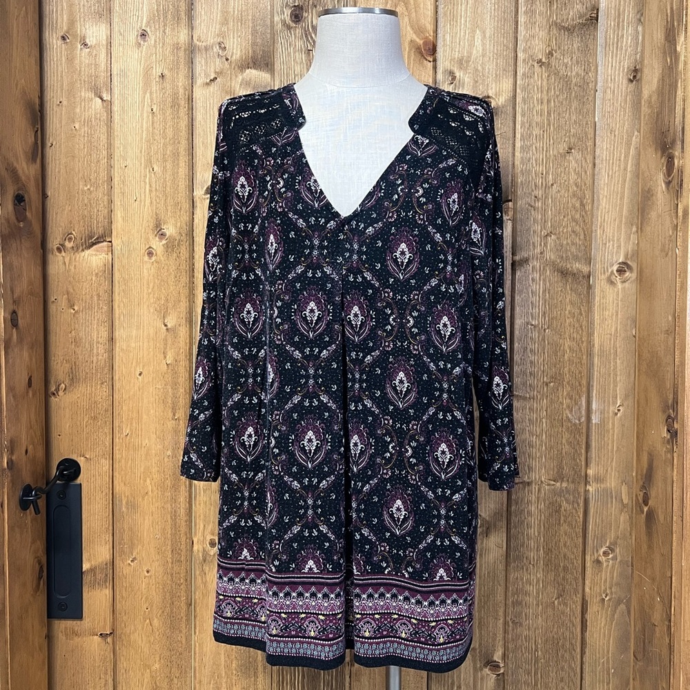 Daniel Rainn 2X Black Boho Tunic Crochet Detail Medallion Print Office Modest - Picture 2 of 8